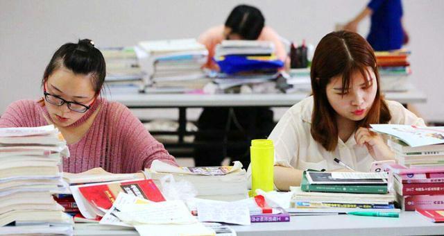 |放弃民办三本，去公办专科后才恍然，真庆幸自己当初没选错！