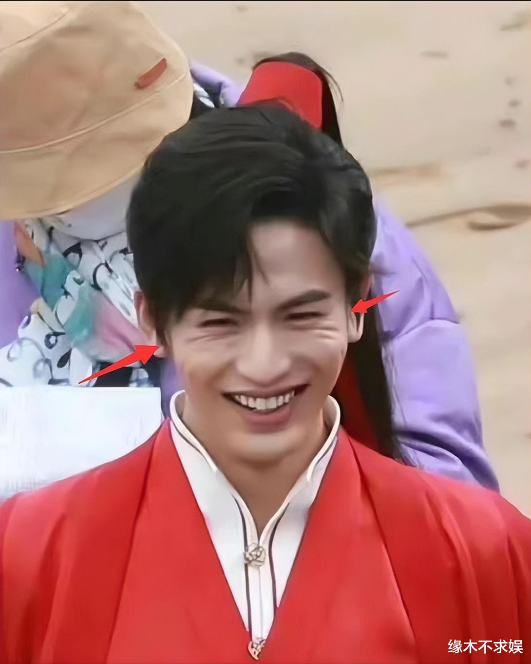 张凌赫|央视高清镜头堪比照妖镜:张凌赫脸上褶子、王鹤棣朱一龙让人意外