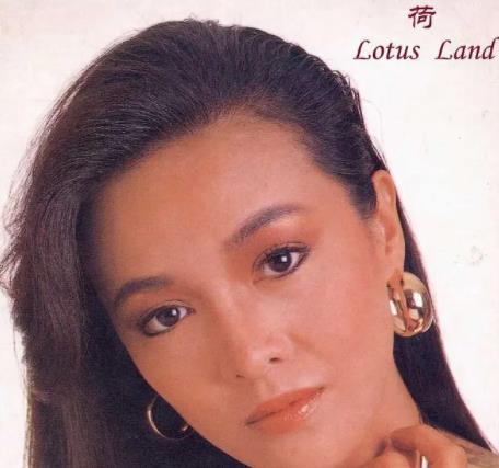 胡文阁|郑裕玲晒全身照,整容脸与年轻时判若两人,曾在金马奖调侃黄渤