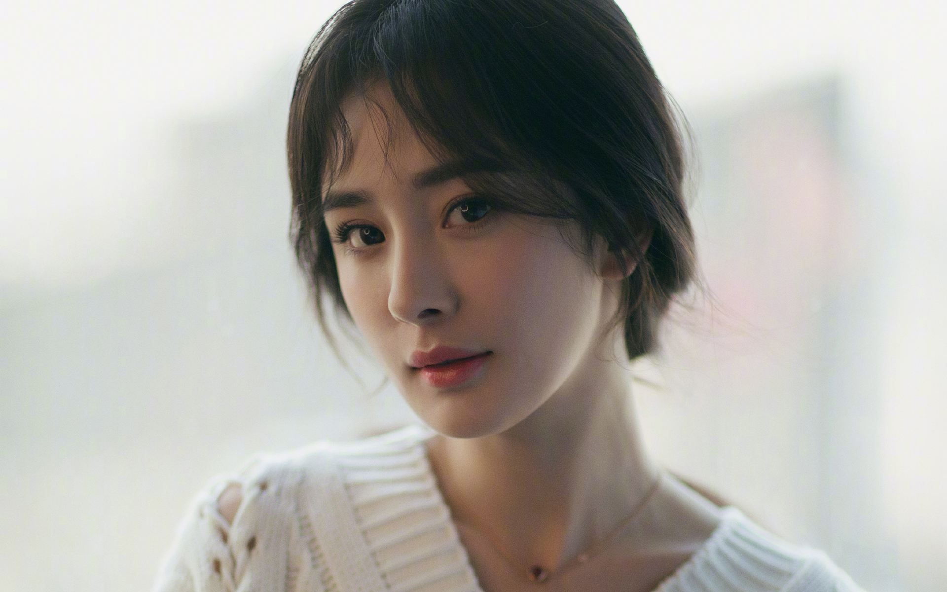 杨幂|杨幂称现阶段作为演员的野心是满分，引起网友争议，评论区炸锅了