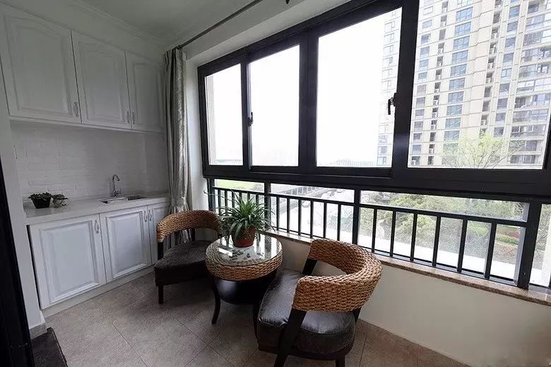 封闭式阳台的多种参考案例,好看实用!