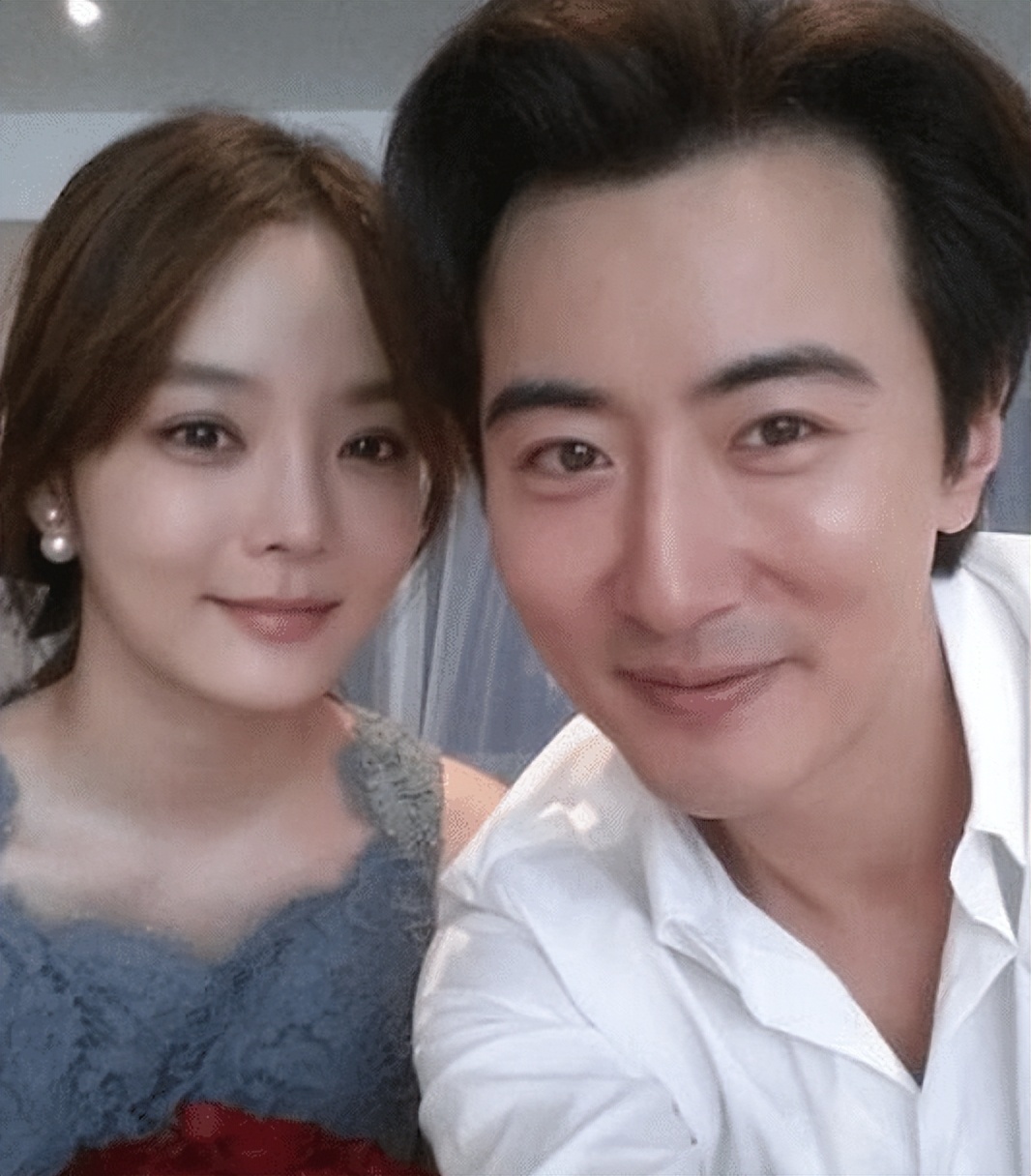 正义联盟|蔡琳晒单亲家庭的日常,与儿子用渔网互相罩住头,嬉笑打闹像朋友