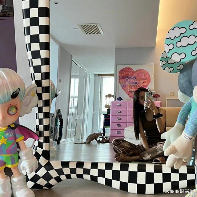 宋妍霏|26岁宋妍霏晒出在上海的家,全屋不豪华却胜过豪华,网友:好羡慕