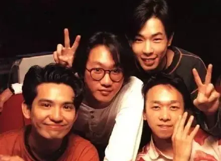 黄家驹|黄家驹深夜里的抱怨，为何总有挫折打碎我的心？