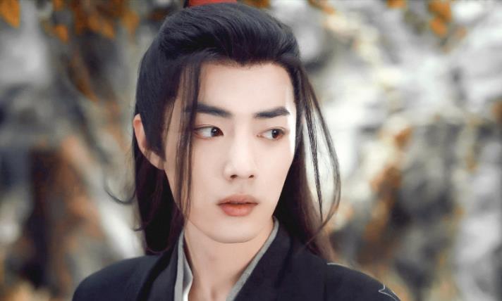 肖战|肖战跟路人的区别在哪儿？看看《玉骨遥》的物料，瞬间就明白了