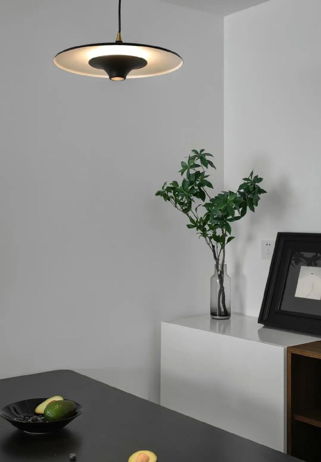 90㎡现代简约刚需三居,赋予空间更多功能,质感温馨很治愈