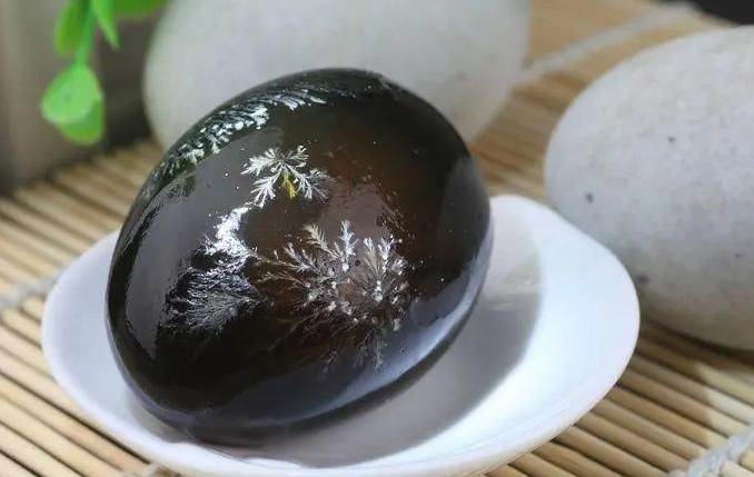 豆浆|吃皮蛋，究竟对身体有益还是有害？现在就告诉你答案