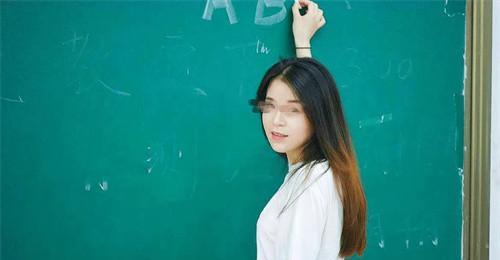 2013年女老师为钱勾引学生家长,怀孕后上门逼宫,原配割下其耳朵