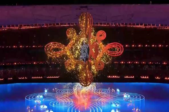 冰雪运动|欢迎中国成为冰雪运动大国，巴赫中文激情演讲，米兰火炬亮起