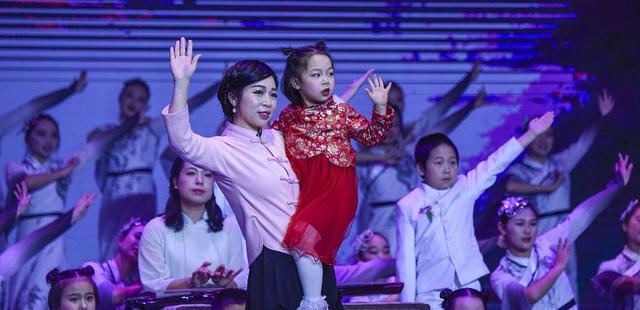 岳云鹏|岳云鹏要参加河南和东方卫视春晚，那央视呢？目前还没有准确消息