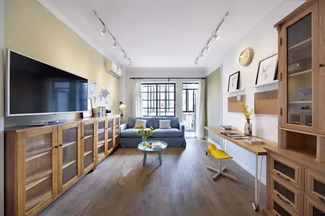 家里的小户型没地方做书房？挤我都要在这里挤个出来