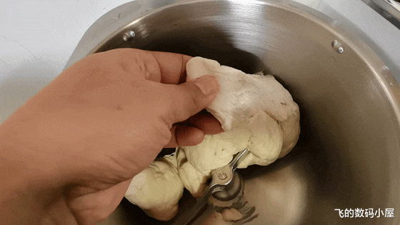 和面是个技术活？有了moido 多功能和面机，新手也能变面食大师