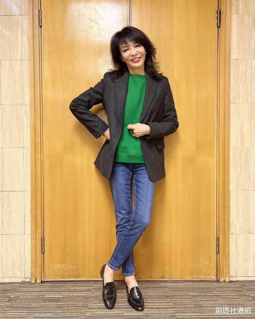 郭可盈|TVB前花旦惨变“郑裕玲2.0”?苹果肌突出,被指能夹住一个乒乓球