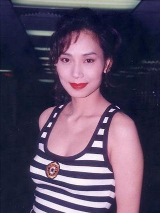 邝美云|她14岁出来养家，19岁入选港姐，情史丰富今57岁成单身女富婆