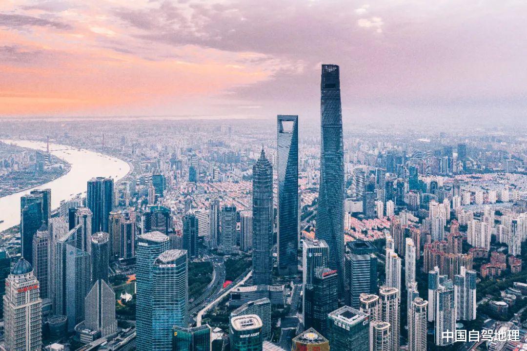 自驾|5000公里,这条“涉黄”最美公路,如何横贯中国?|中国自驾地理