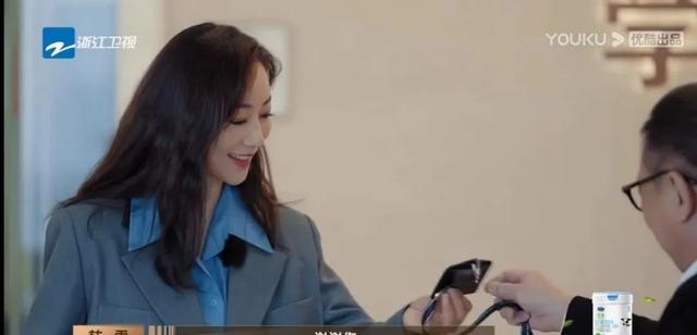 无限超越班|《无限超越班》上热搜，成龙携手尔冬升任评委，范世琦迟到被批评