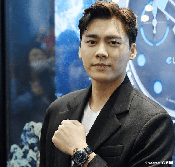 娱乐圈|?娱乐圈男星有多虚？拍戏抱不起女主，肌肉也能造假，学学前辈吧！