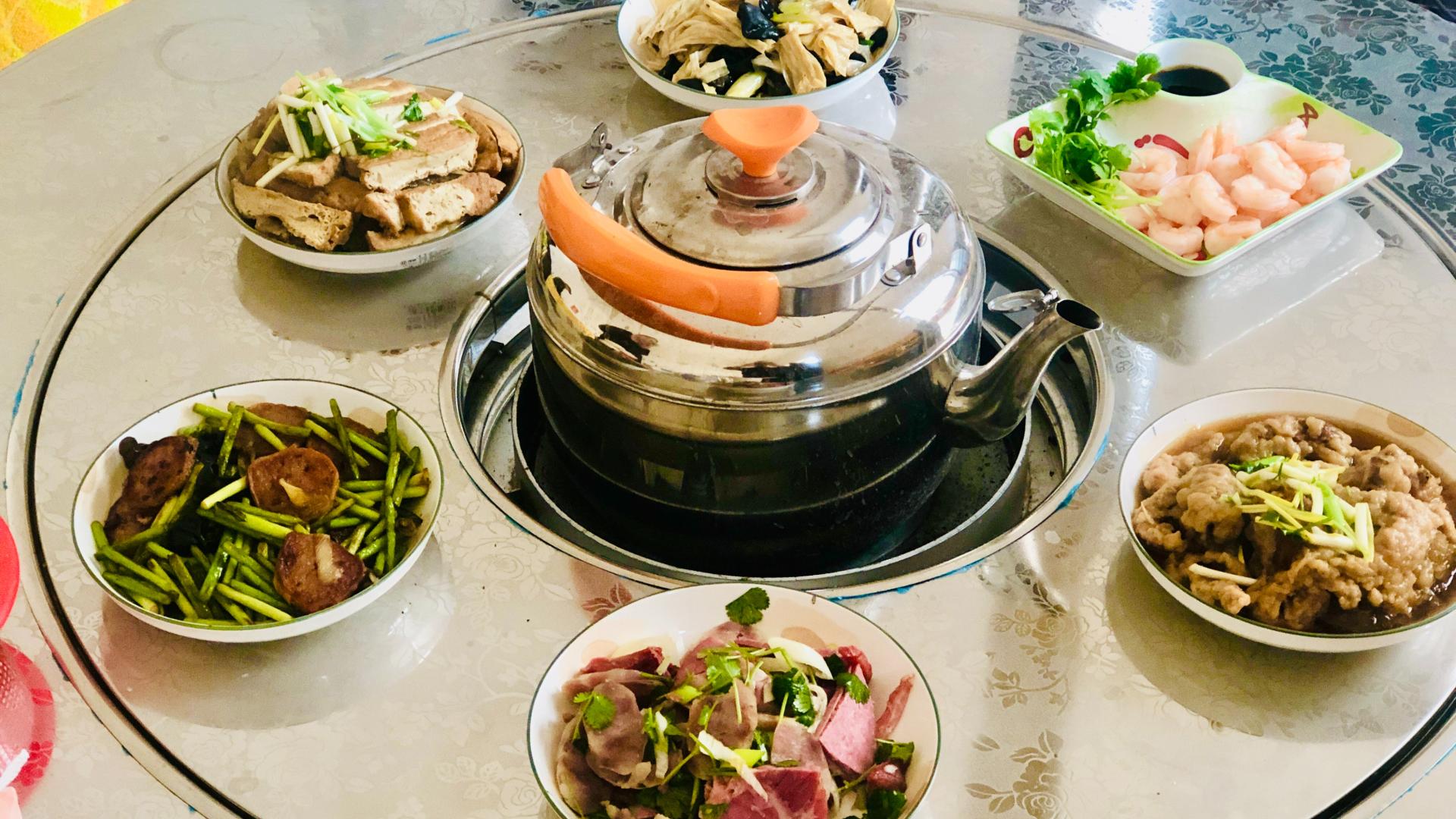 |正月十一“子婿日”，老丈人做了6道菜招待，网友嘲讽：太寒酸了