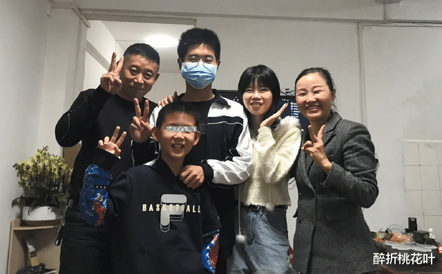 孙悦|孙悦谈弟弟孙卓：小时候他比较皮，这次为了补偿，给我准备了礼物