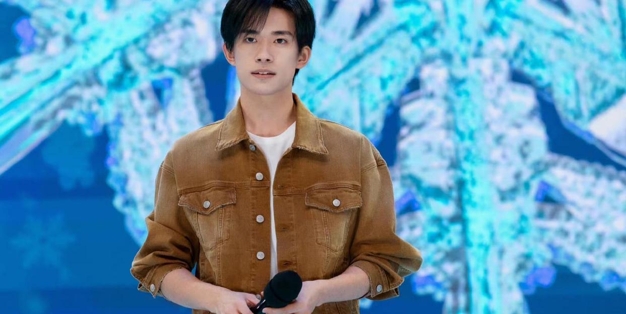 李俊濠|罗一舟开始话剧演出，而易烊千玺不仅没有入职话剧院，还在低调中