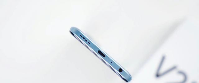 高通骁龙|真我V25配置速看：骁龙695居然要1999元，真的贵了？