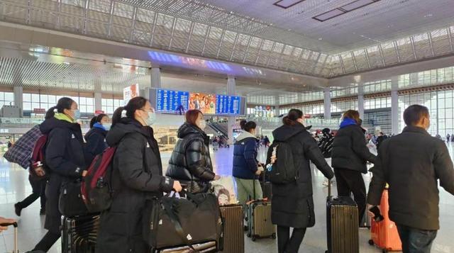 蔡斌|江苏女排七仙女入营！蔡斌恐重用小朱婷，且离不开龚翔宇、刁琳宇