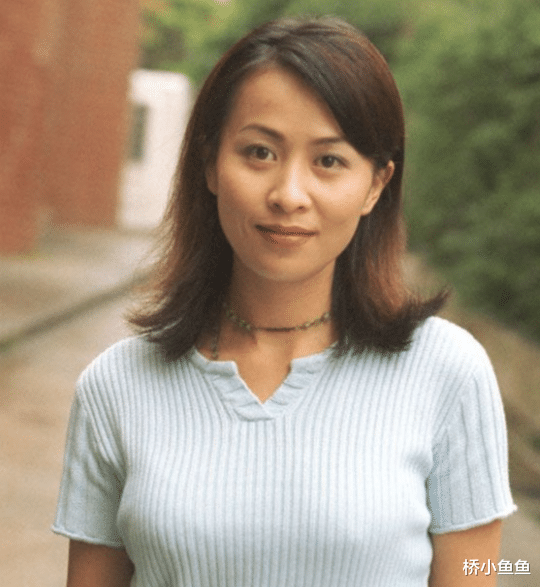 TVB|明明长了一张相似的脸，一个帅一个“土”，颜值差距太大了！！！