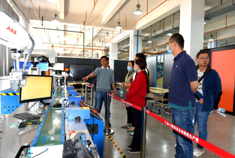 大学生|又一“铁饭碗”公开招聘,平均年薪18万+,福利待遇不比公务员差