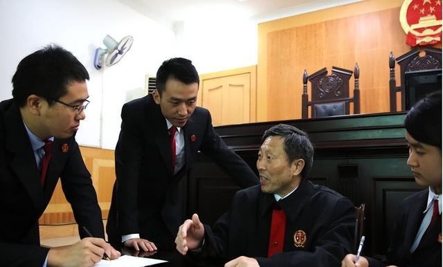 护士|3个岗位或不再吃香，从“铁饭碗”变成“塑料碗”，看下都有谁？