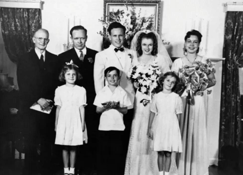 妮可·基德曼|从私生女到“世间尤物”，梦露身上究竟发生了什么？