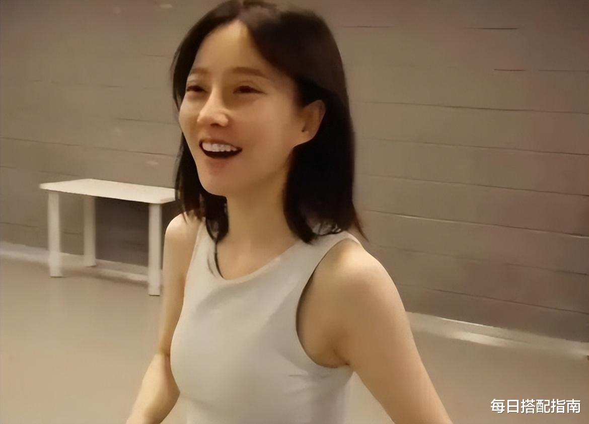 美甲 看起来有“廉价感”的女生，大多有这几个特点，一眼就能看出来