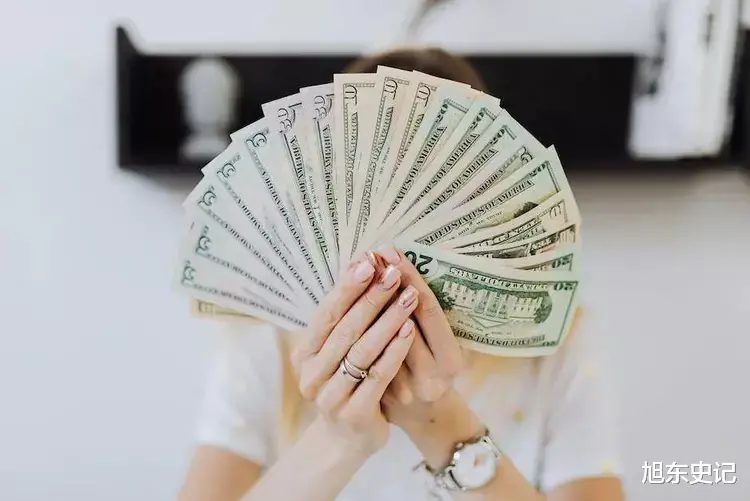 薪酬|别人问你工资多少时,低情商的闭口不谈,高情商的这样回答!