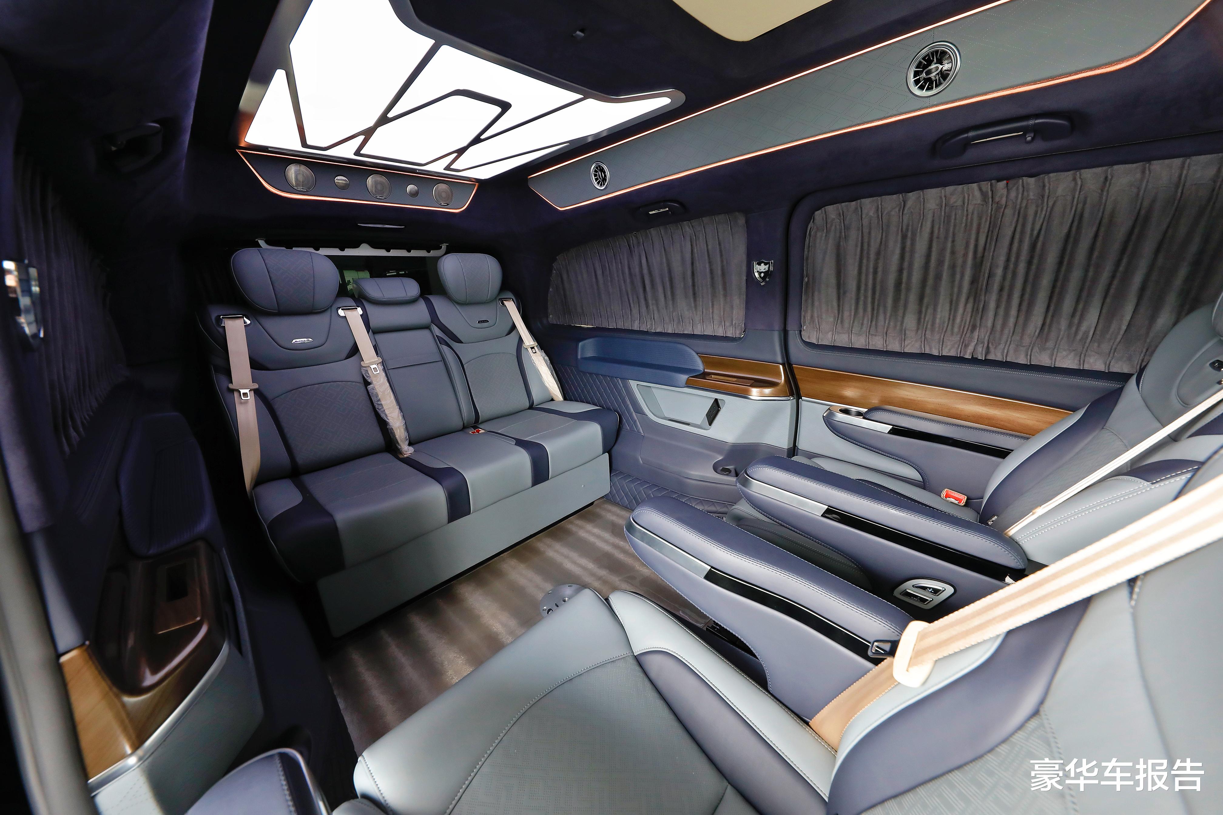 错过等一年！奔驰官方授权7座保姆车，10多万的豪华装修全都送？