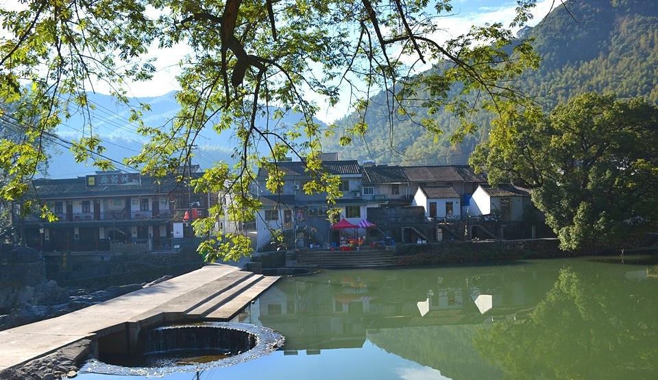 宁波|宁波桃源秘境的古村落，有着九寨沟般的美景，人少景美没门票
