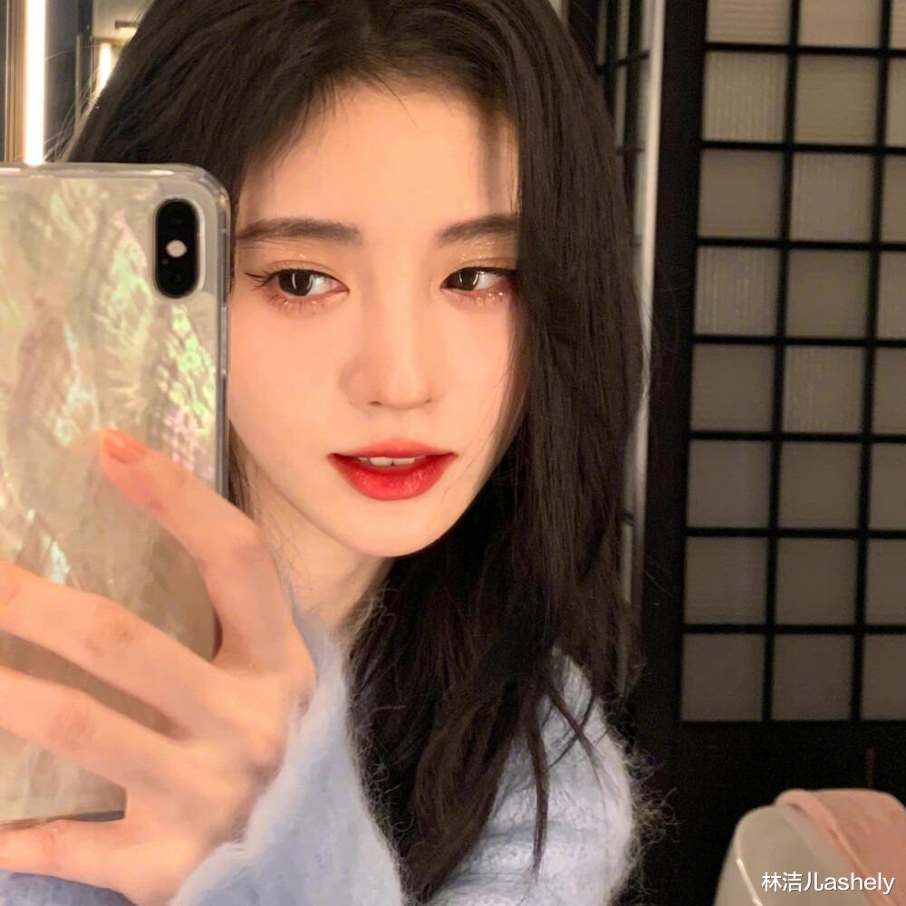 腮红 衣服会换季，妆容更会，金晨、鞠婧祎告诉你2022夏季的5大妆容重点