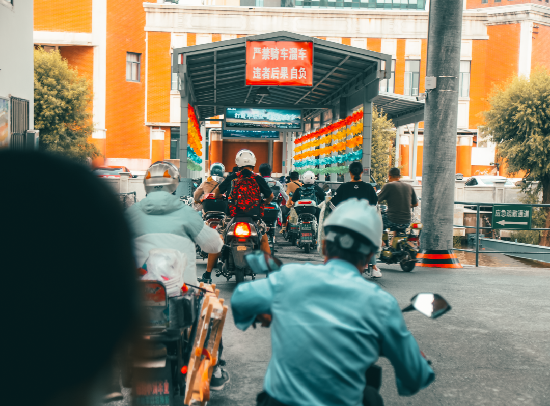 毕业旅行|如果我有两张船票，你愿不愿意同我走。