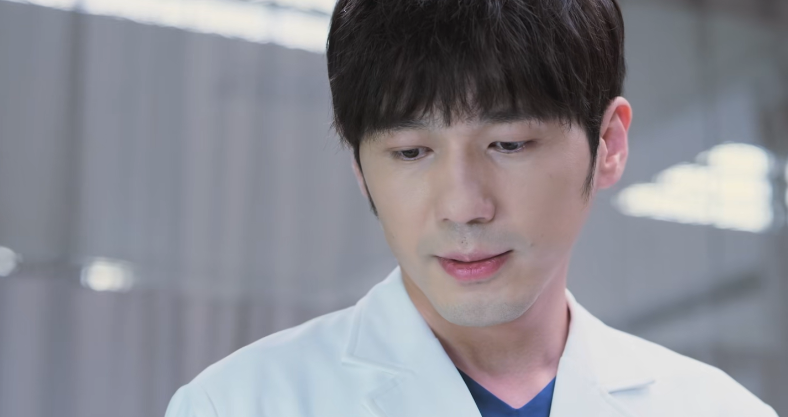 杨幂|定档央八！杨幂新剧运气真好，压3年热度不减，配角强大到不行