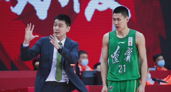 波波维奇|辽篮最新消息！CBA克莱铁岭捞金 小手阜新狂赚 李晓旭接班人最吸金
