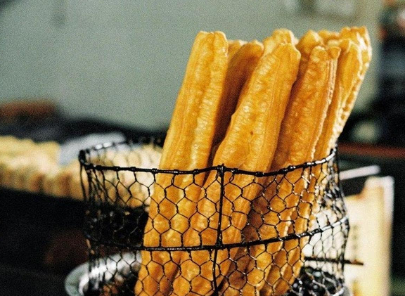 肝癌|独居老人确诊肝癌，医生：3种早餐，早该拉入“黑名单”，要远离餐桌