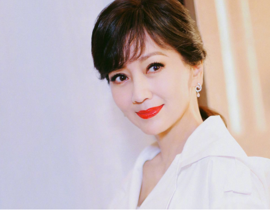 赵雅芝|不老女神赵雅芝，六十多岁状态极好，不愧是人生赢家！