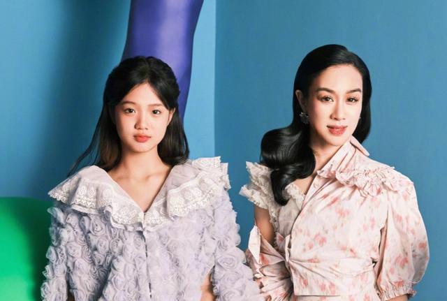 钟丽缇|get不到小S女儿的颜值,看到钟丽缇二女儿,才理解啥叫“高级脸”