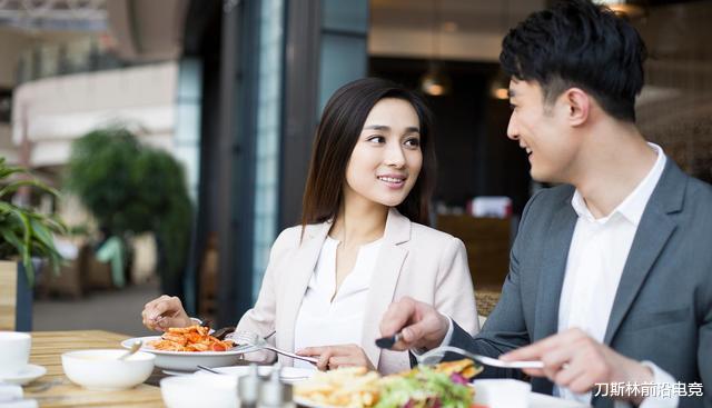 |小儿媳失业婆婆让大儿媳每月给二千，大儿媳怒：管我叫妈我就养她