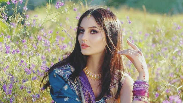 女孩|主动给你钱，还做你的女人，干不干？网友：还需凭本事吃饭