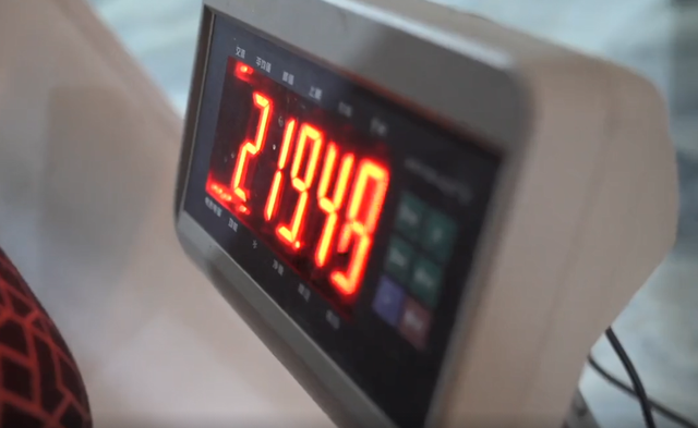 胖猴仔减肥后体重曝光,已经减到220公斤,网友:偷吃排骨还能瘦?