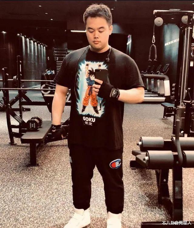 男神|爸爸是男神，长相却不如普通人的星二代们，个个背景不简单