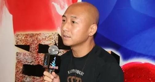 胡歌|周晓鸥：和吴京是发小，婚姻失败独自抚养儿子，53岁成全能艺人