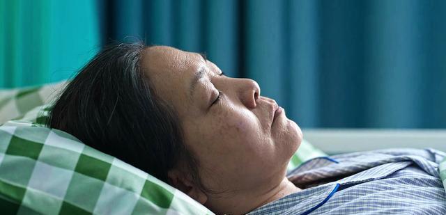 白江波|《狂飙》残暴美学，从白江波、谭思言到王力、崔姨，从肉体到灵魂