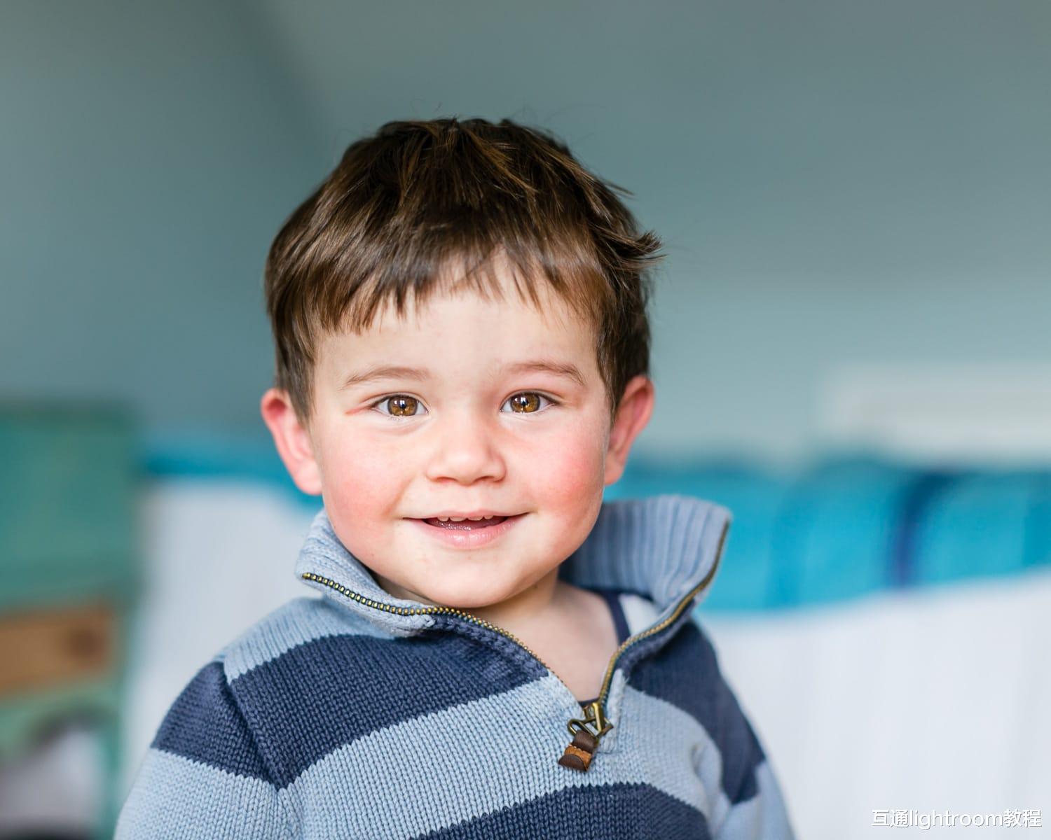 在家中如何使用自然光线拍出好看的家庭照?