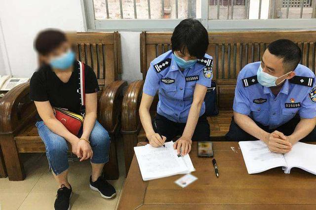 女子失恋后,闺蜜带其去洗浴中心放松享受