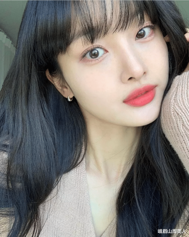 化妆 ?“网红式化妆”耽误了多少普通女孩?妆感重、妆面脏最为“致命”